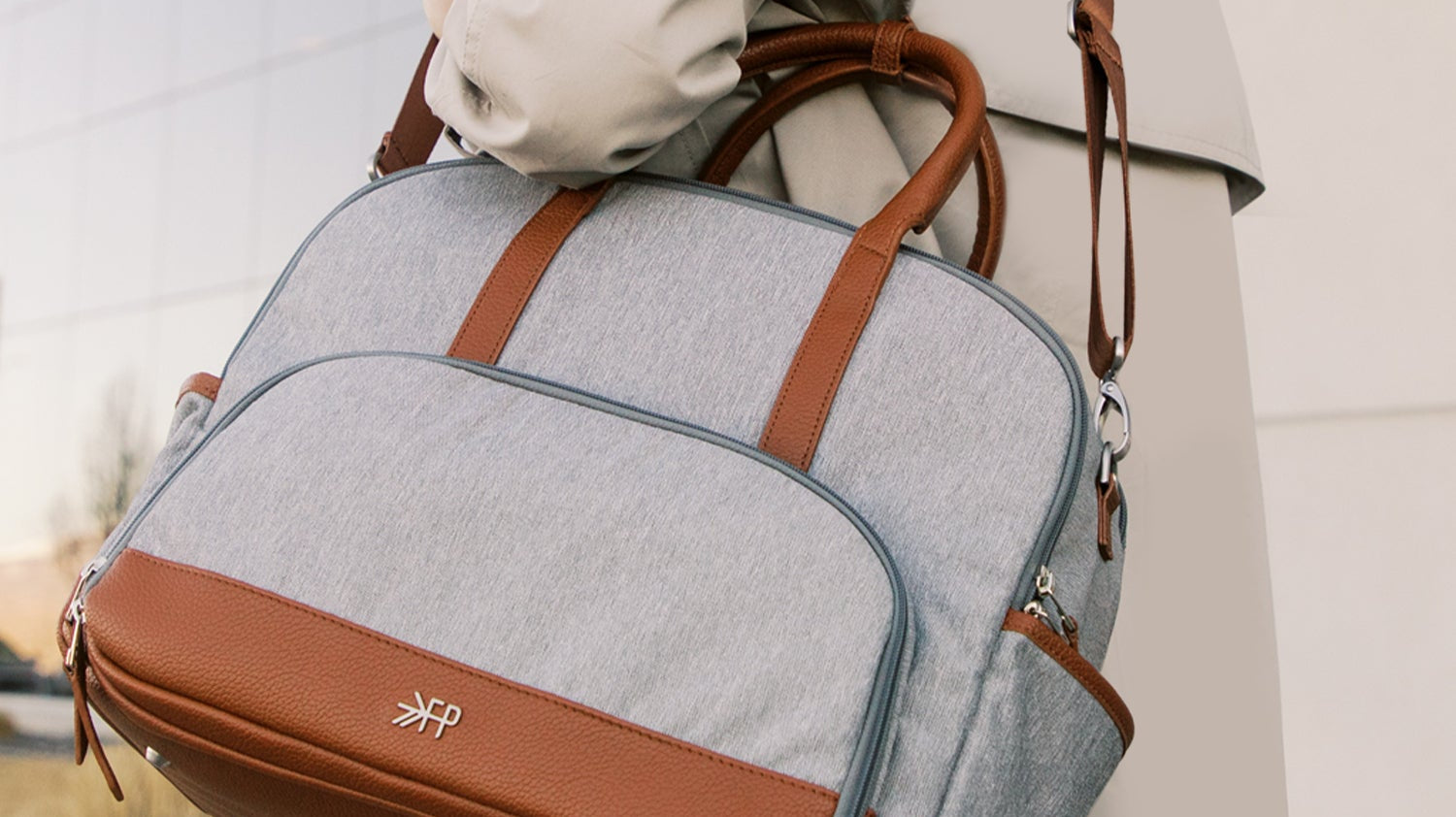 What to Pack in a Breast Pump Bag