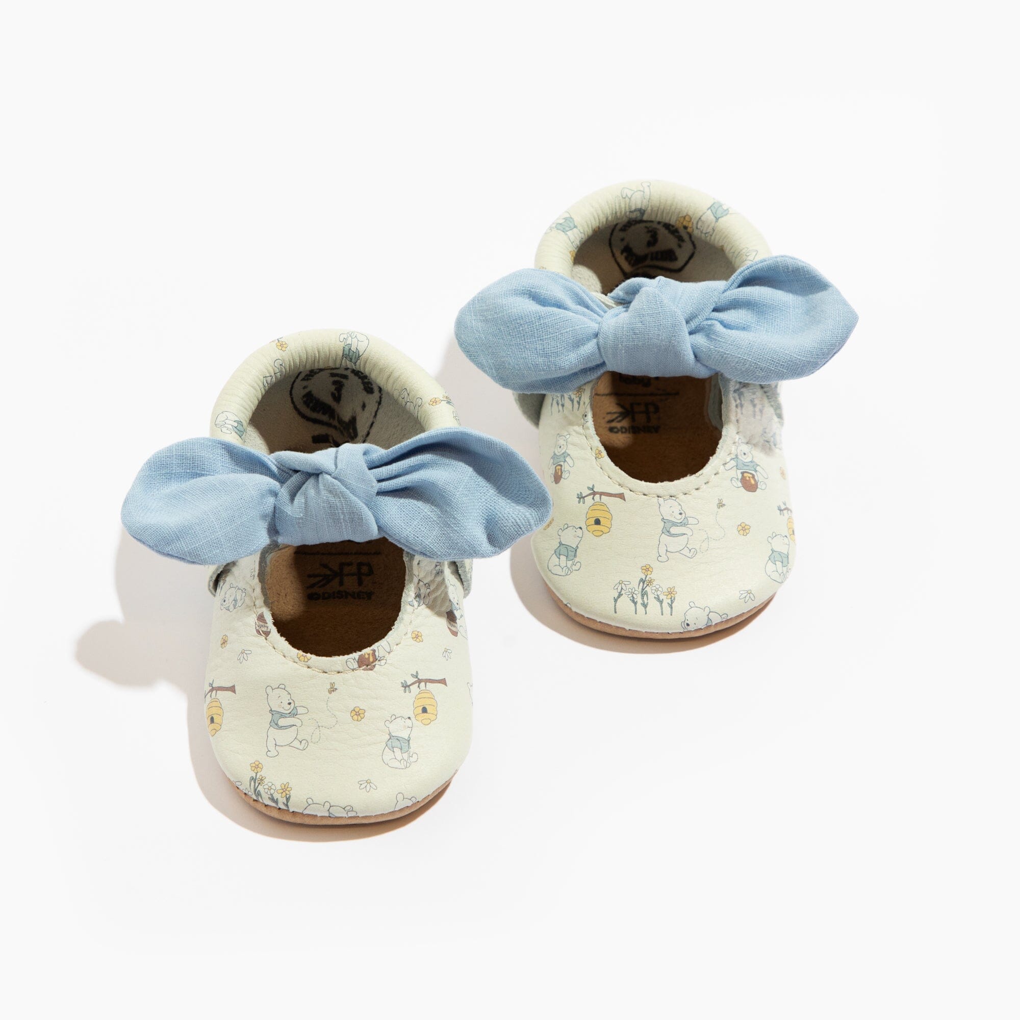 (Coming Soon) Disney Pooh Bear Linen Knotted Bow Baby Shoe Knotted Bow Mocc Soft Sole