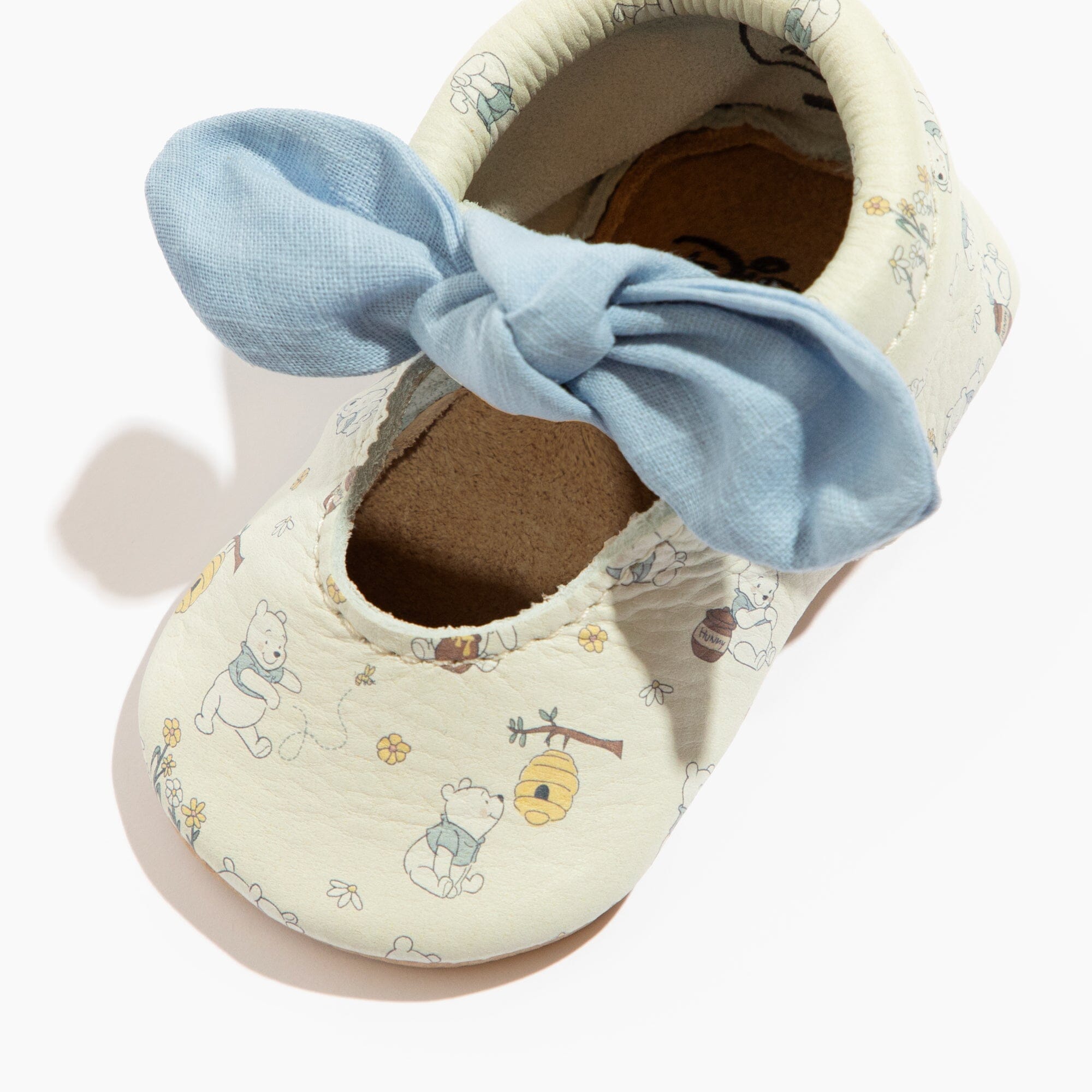 (Coming Soon) Disney Pooh Bear Linen Knotted Bow Baby Shoe Knotted Bow Mocc Soft Sole