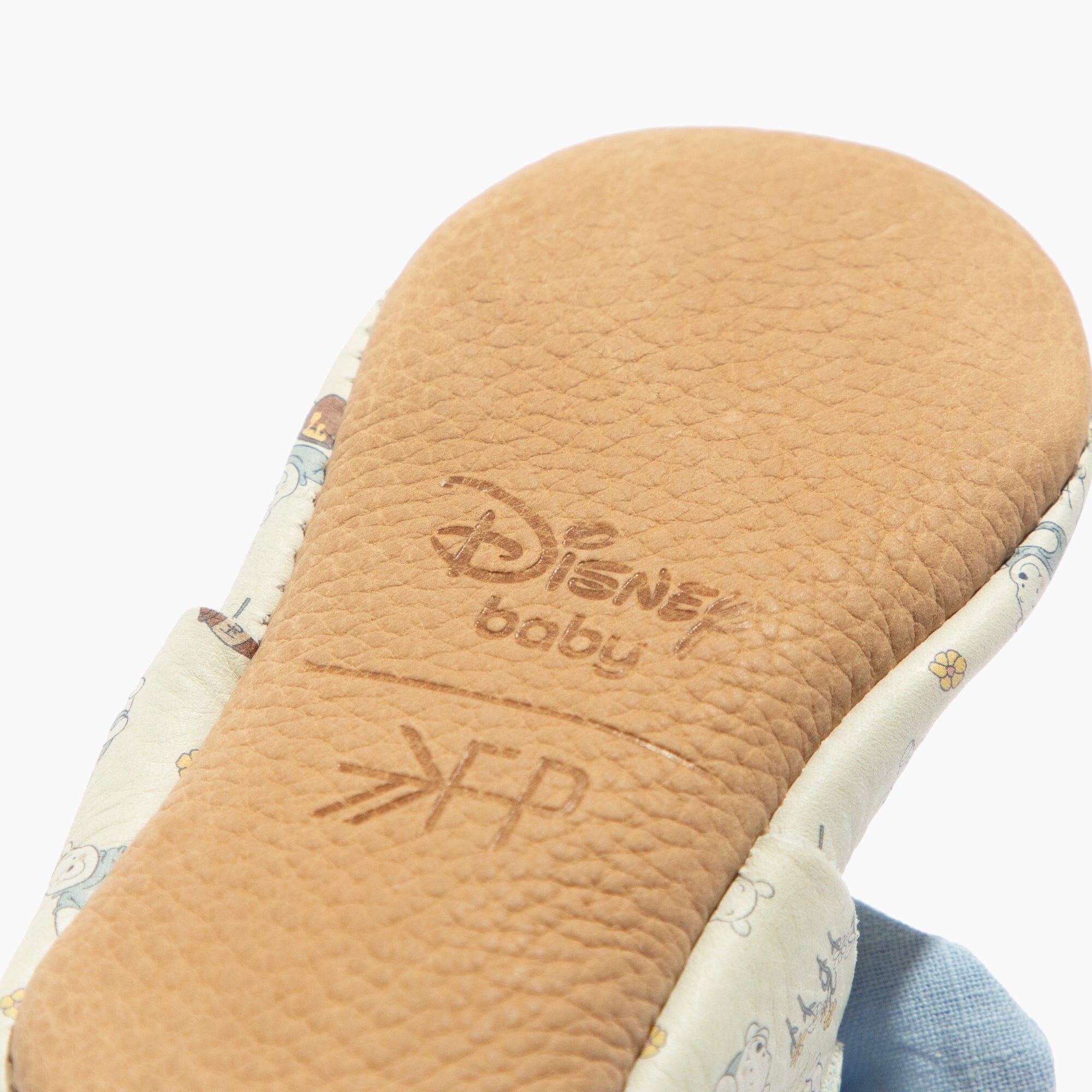(Coming Soon) Disney Pooh Bear Linen Knotted Bow Baby Shoe Knotted Bow Mocc Soft Sole