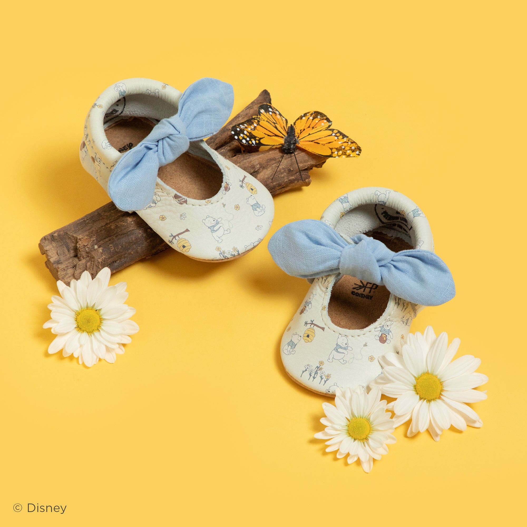 (Coming Soon) Disney Pooh Bear Linen Knotted Bow Baby Shoe Knotted Bow Mocc Soft Sole