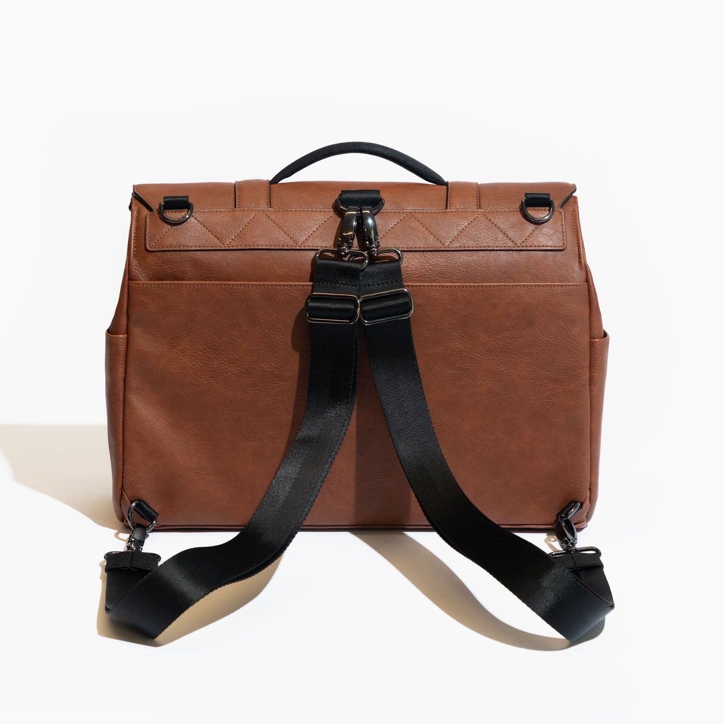 Amber Cambridge Messenger Bag | Pre-Order Cambridge Messenger Bag Diaper Bag 