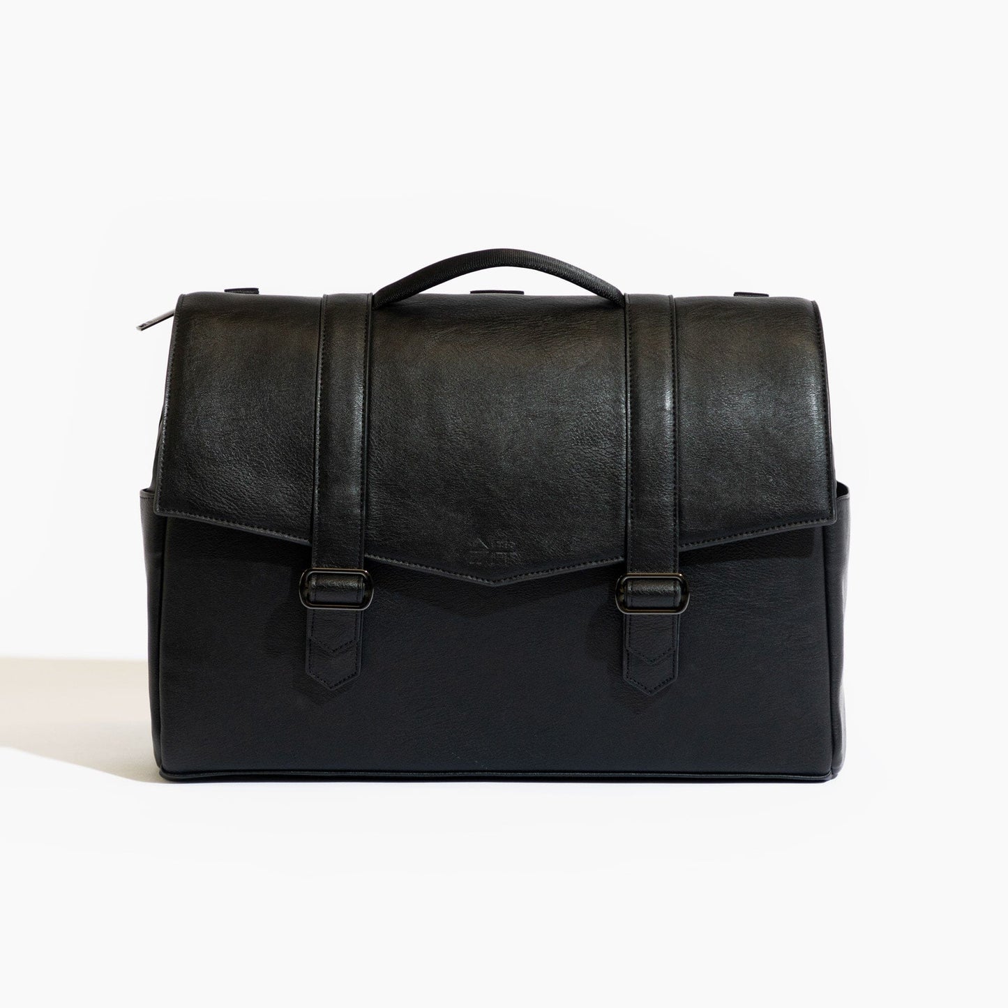 Onyx Cambridge Messenger Bag | Pre-Order Cambridge Messenger Bag Diaper Bag