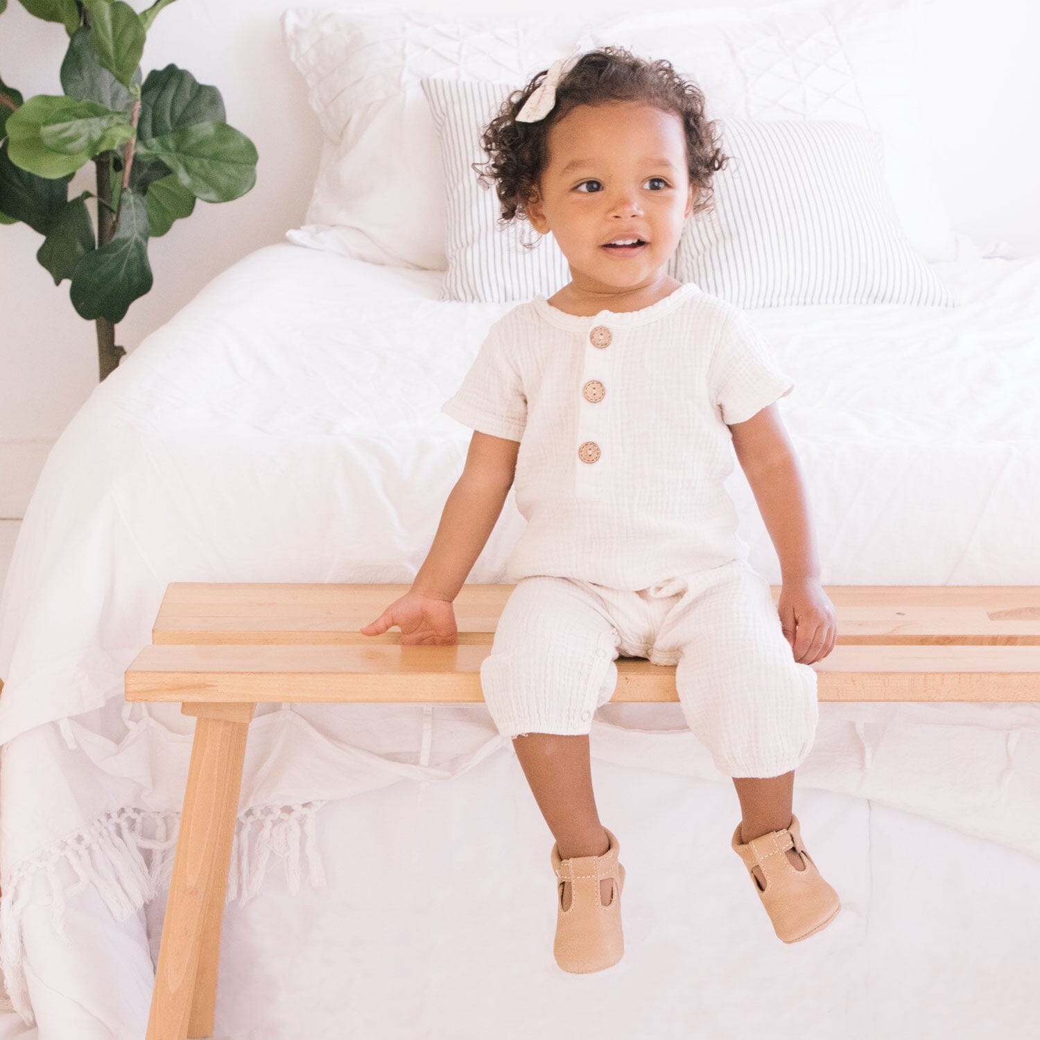 Weathered Brown T-Bar T-Bar Soft Sole