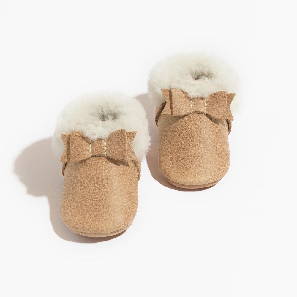 Weathered Brown Shearling Bow Mocc Shearling Bow Mocc Soft Soles