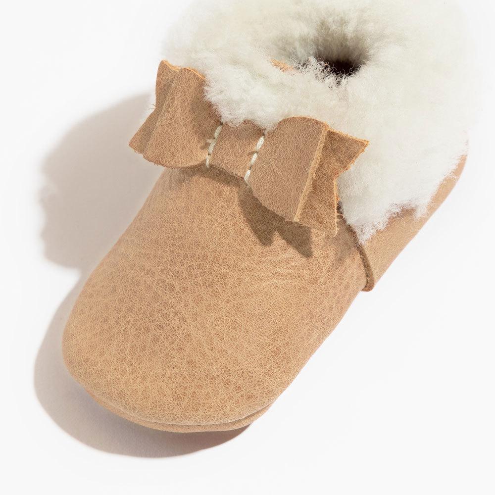 Weathered Brown Shearling Bow Mocc Shearling Bow Mocc Soft Soles