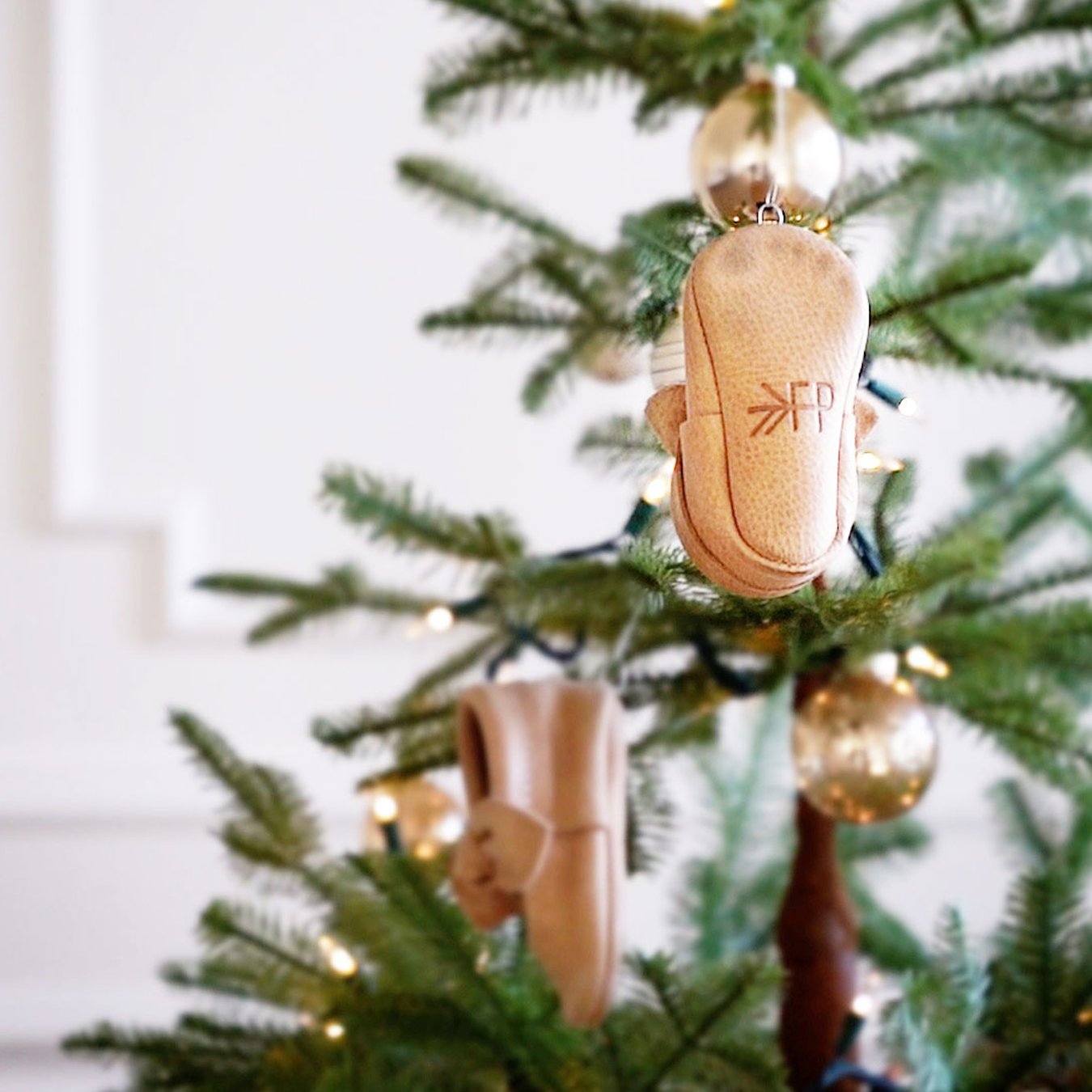 DIY: Mocc Ornament