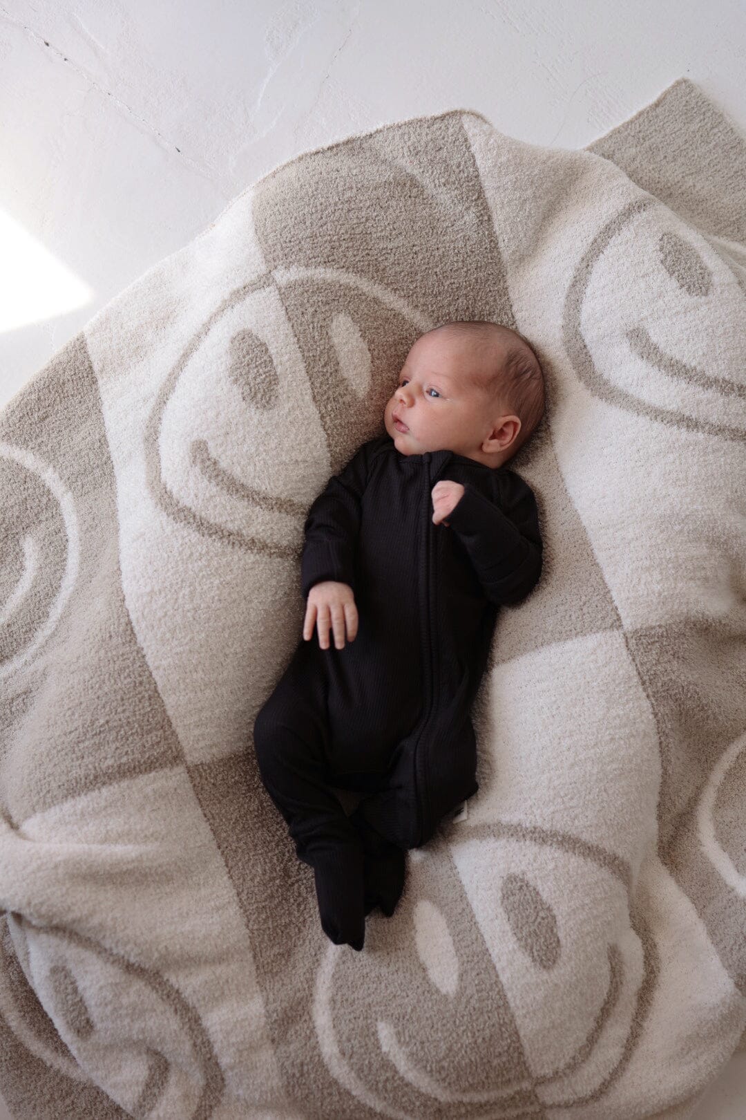 Bamboo Zip Pajamas | Black Ribbed pajamas forever french baby 