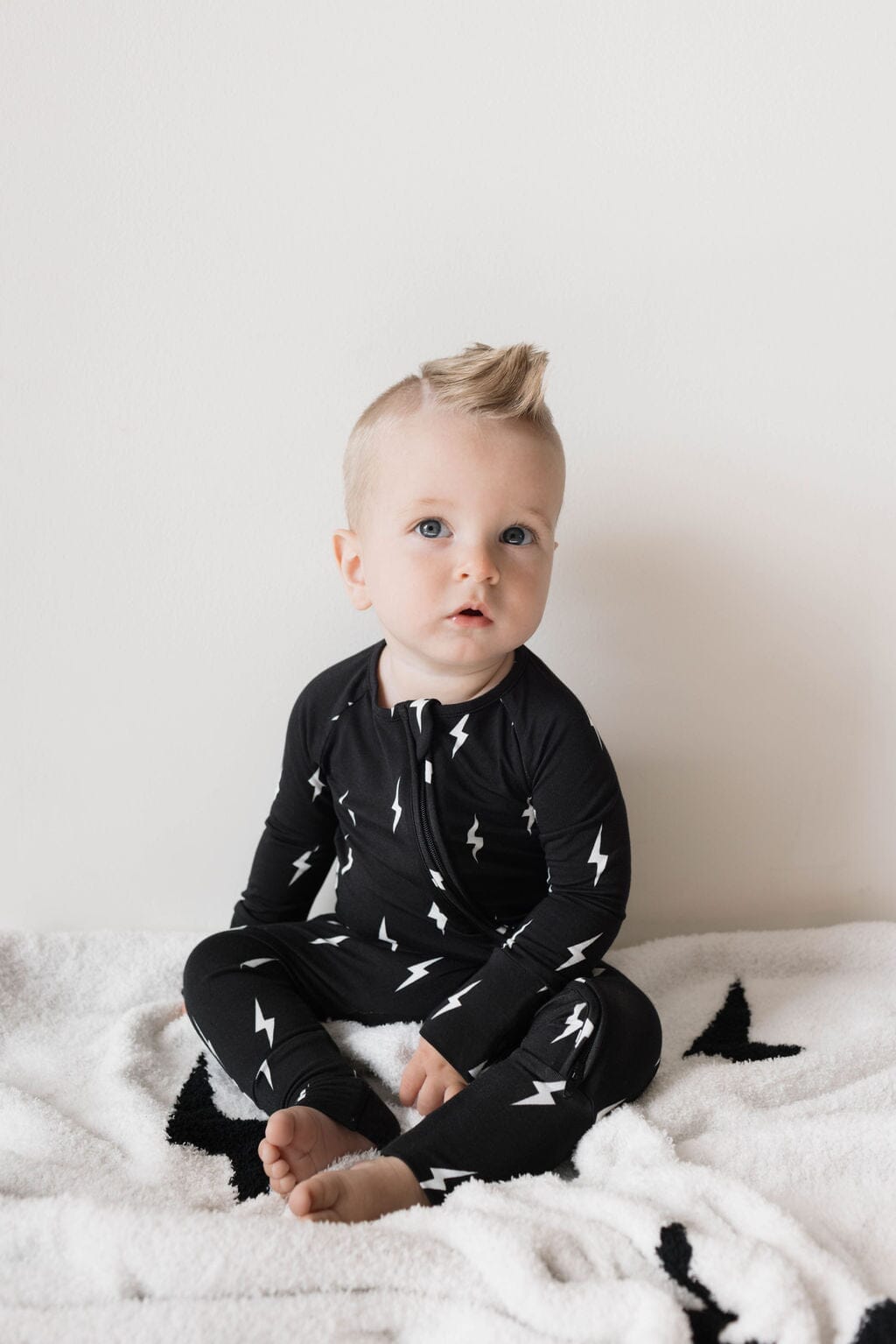 Bamboo Zip Pajamas | Midnight Lightning Bolt pajamas forever french baby Newborn 