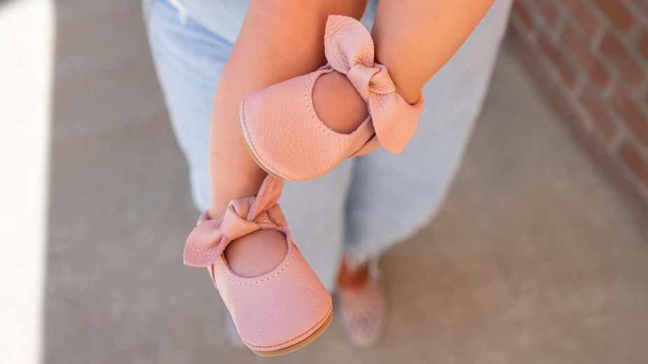 Freshly Picked Size Guide For Baby Moccasins & Shoes