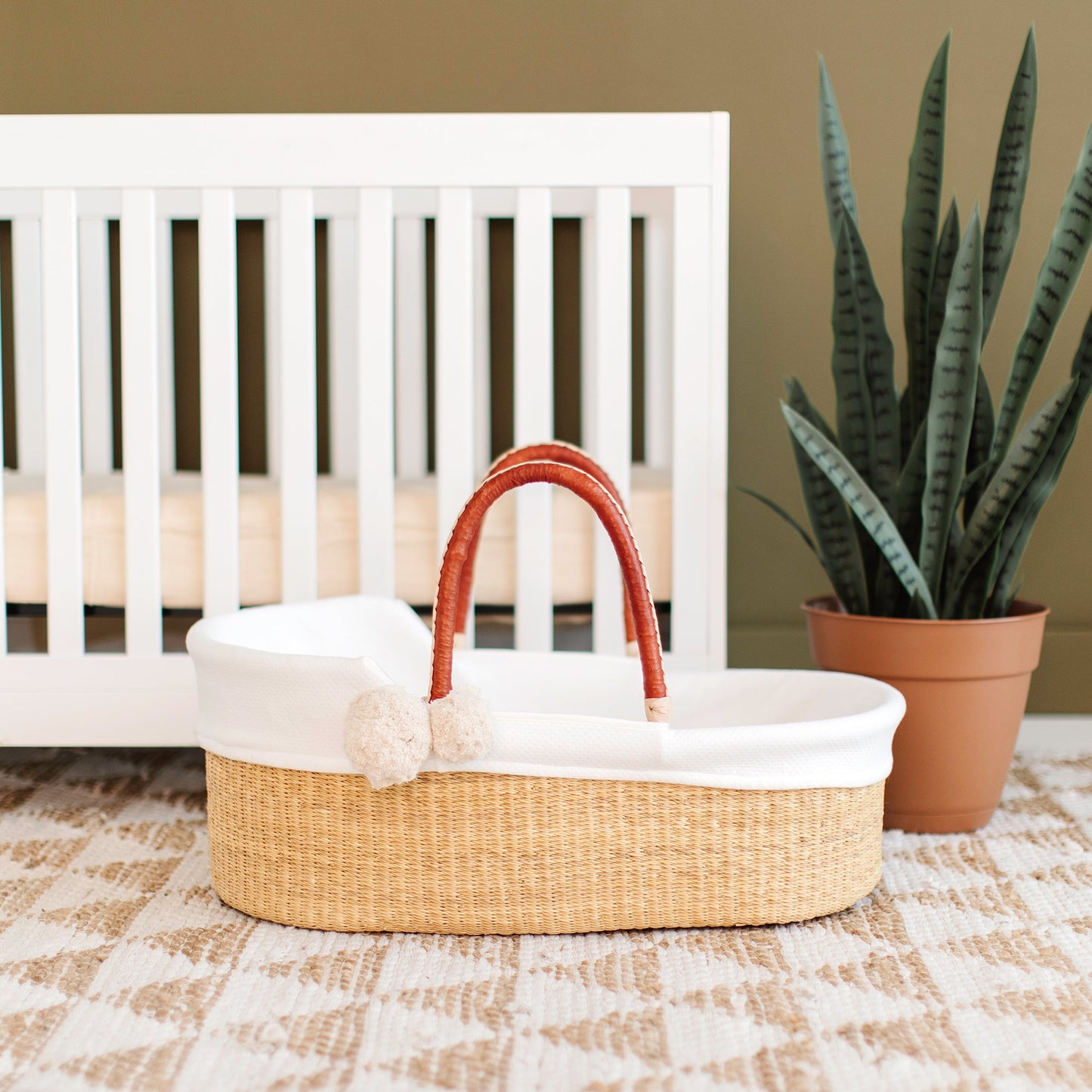 Natural   African Moses Basket   Cognac + Cream Handle