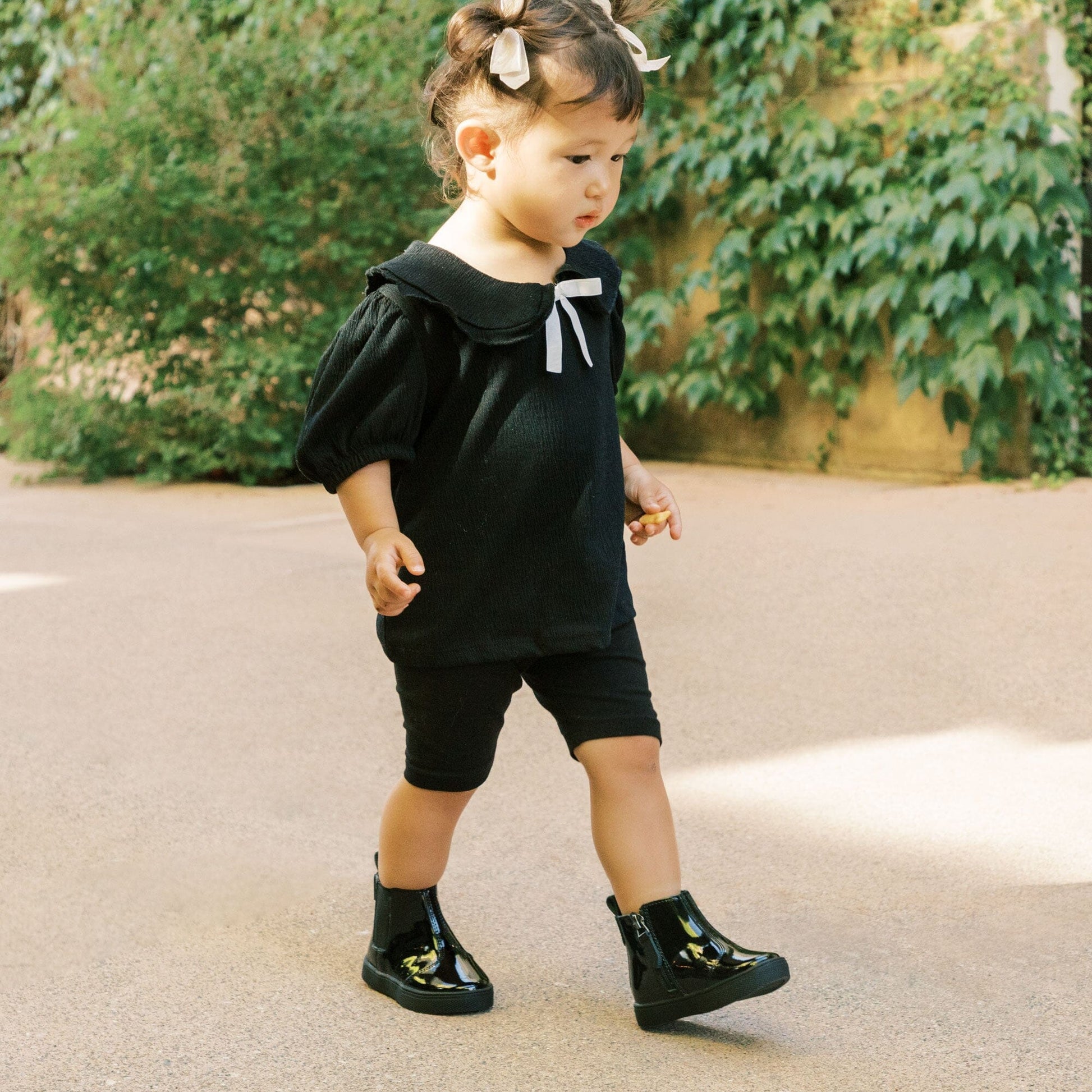 Black Patent Chelsea Boot II Sneaker Kids -Chelsea Boot Sneaker Kids Sneaker II 