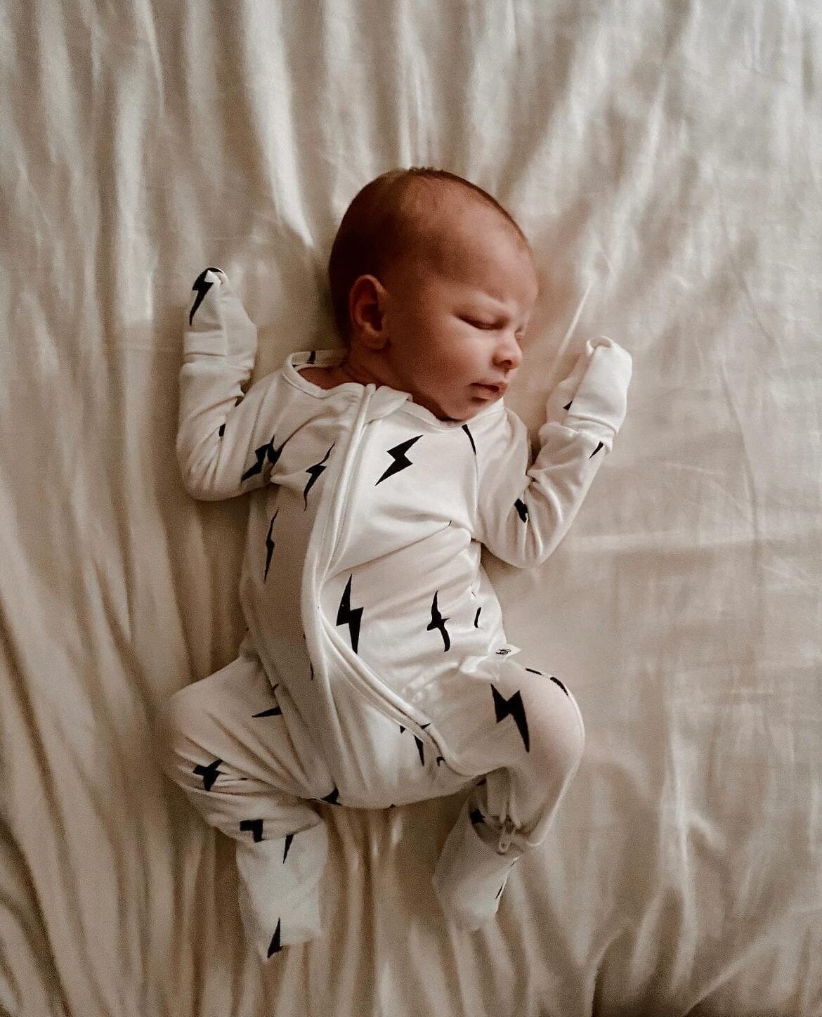 Bamboo Zip Pajamas | White & Black Lightning Bolt forever french baby Newborn 