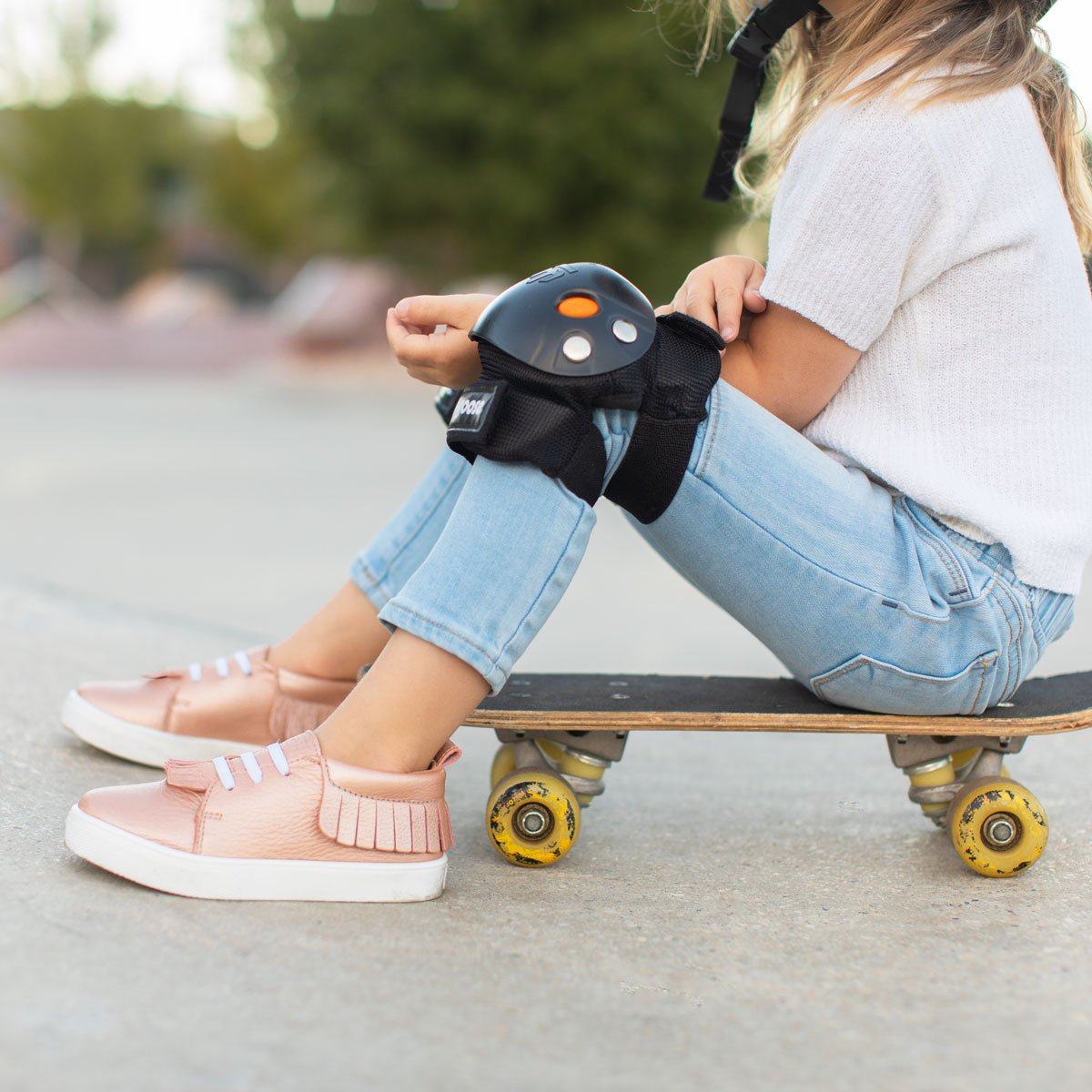 Kids rose gold sales sneakers