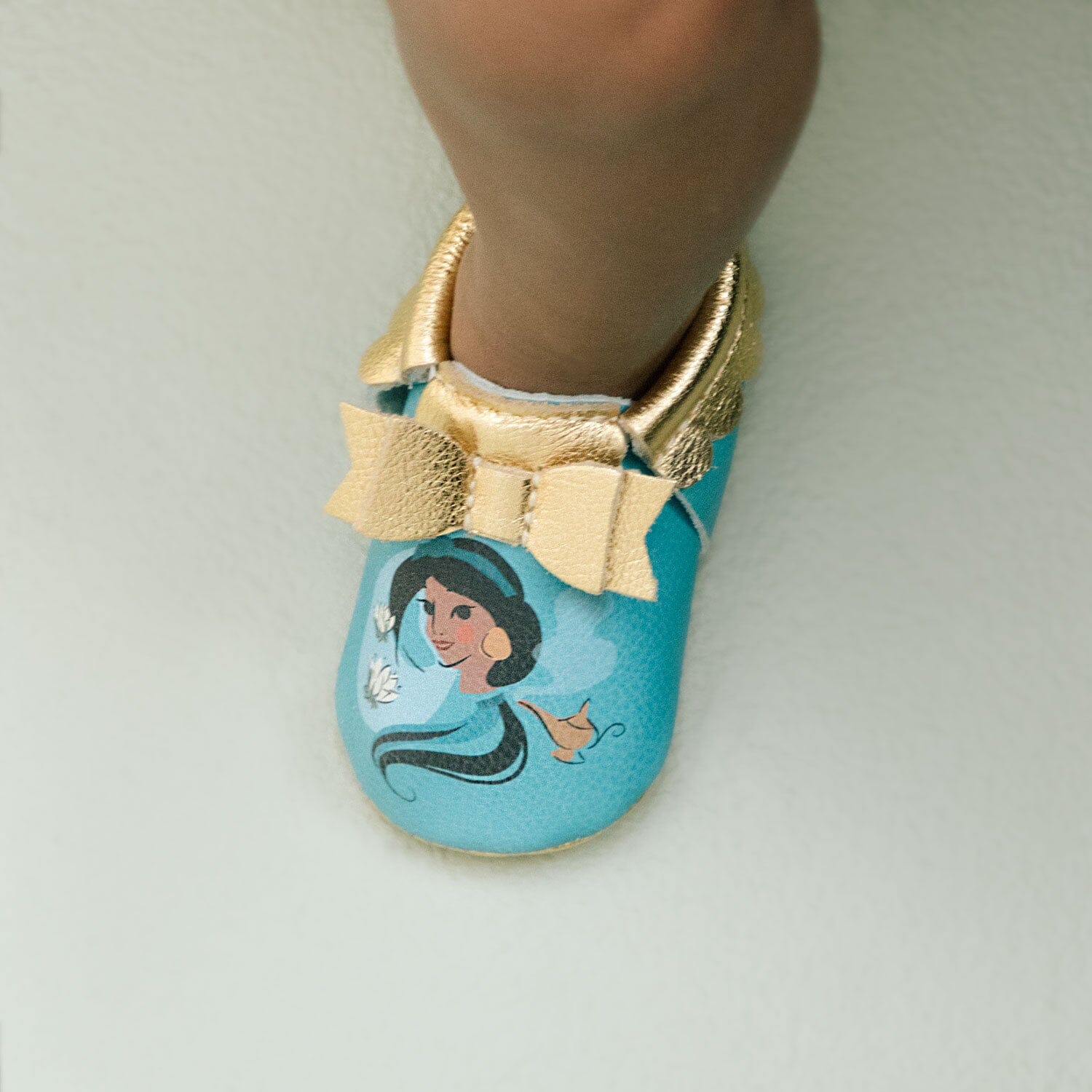 Jasmine shoes by Disney Bound. Fashion Disney Outfit. Aladdin. | Disney  shoes, Disney heels, Disney inspired outfits