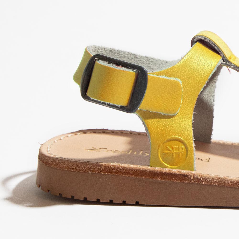 Pépé Kids butterfly appliqué sandals - Yellow